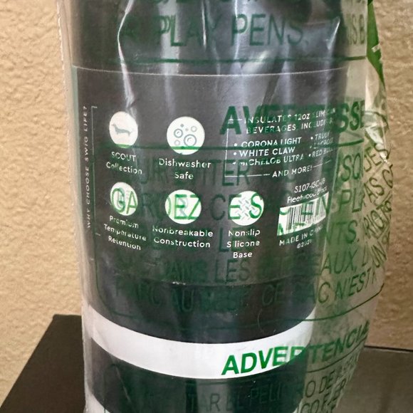 Swig Life Insulated Slim Can Cooler - Fleetwood Black - Picture 4 of 5